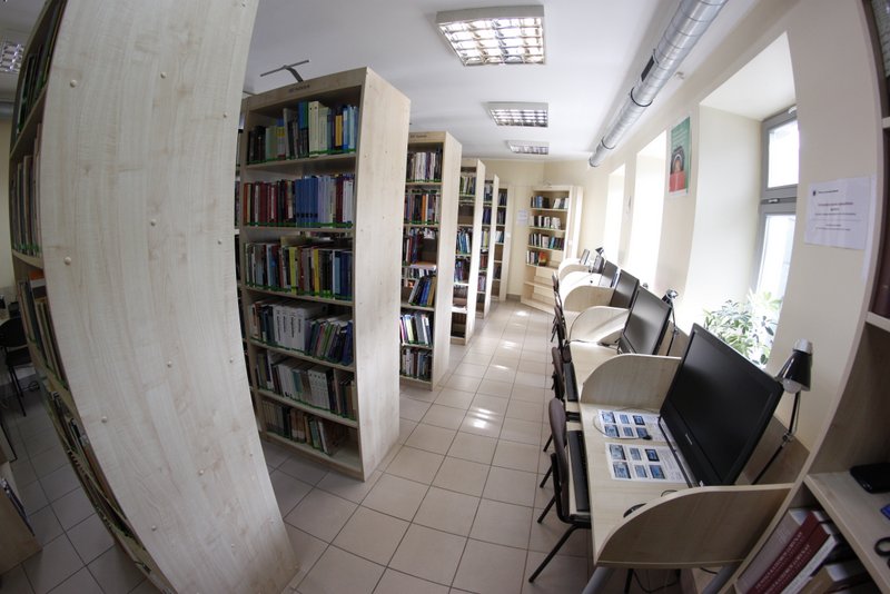 Biblioteka VU KNF